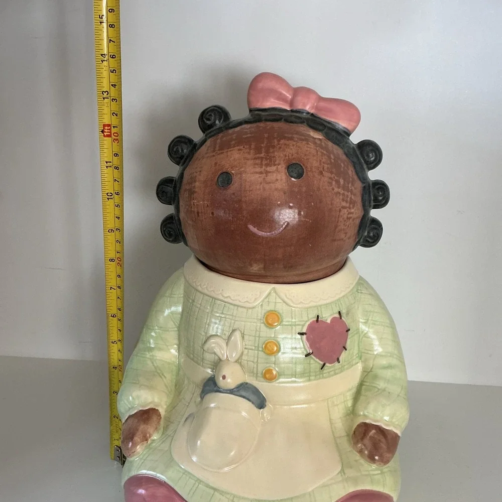 Vintage Treasure Craft 